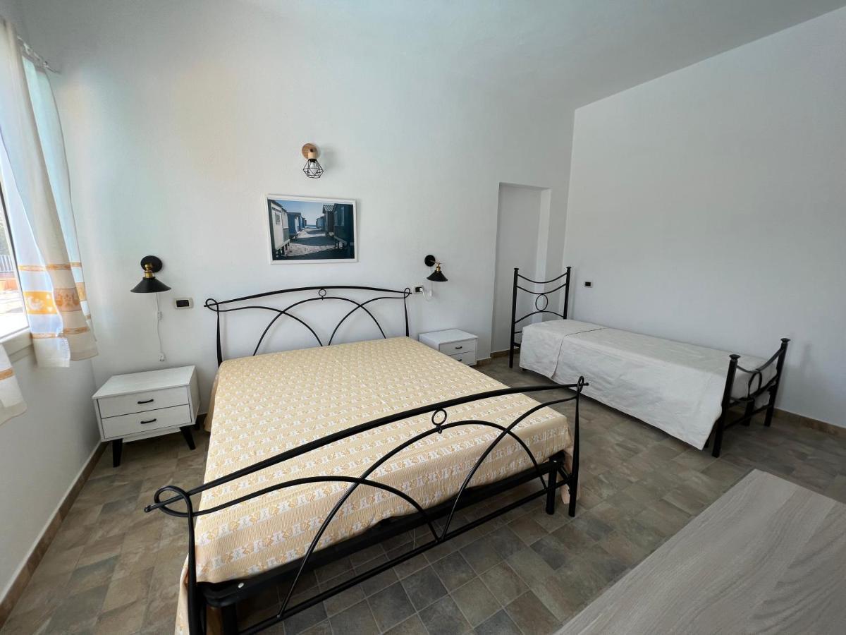 Casa Vacanze Mare Fuori Капотера Екстериор снимка