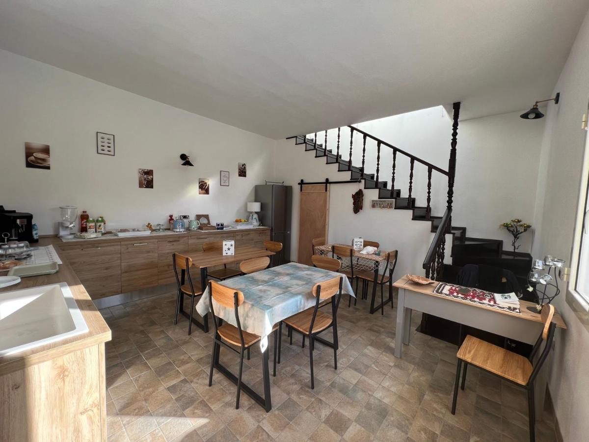 Casa Vacanze Mare Fuori Капотера Екстериор снимка