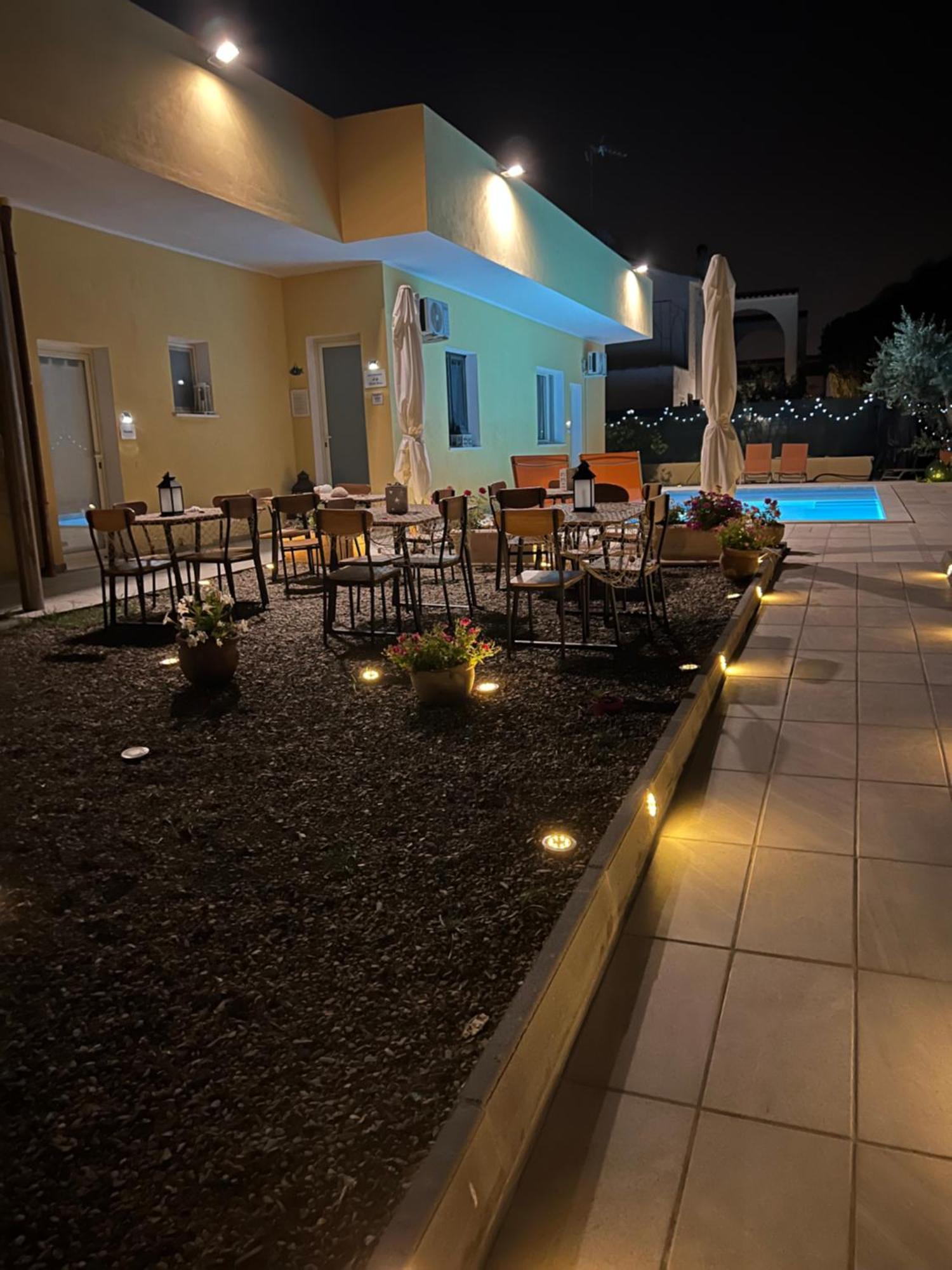 Casa Vacanze Mare Fuori Капотера Екстериор снимка