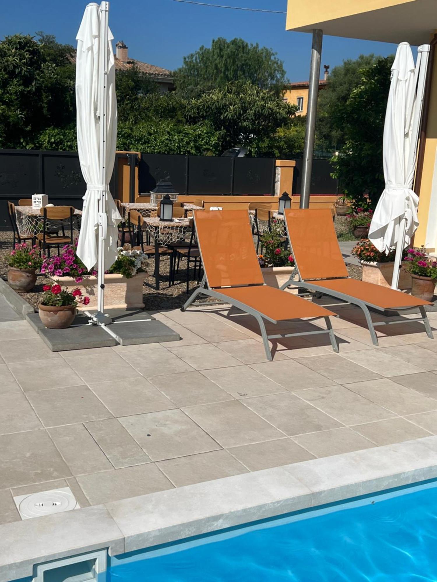 Casa Vacanze Mare Fuori Капотера Екстериор снимка